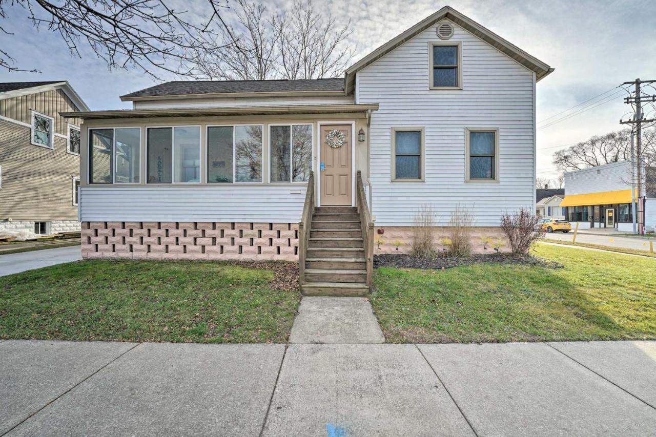 All-Season Grand Haven Getaway With Deck! Exterior photo